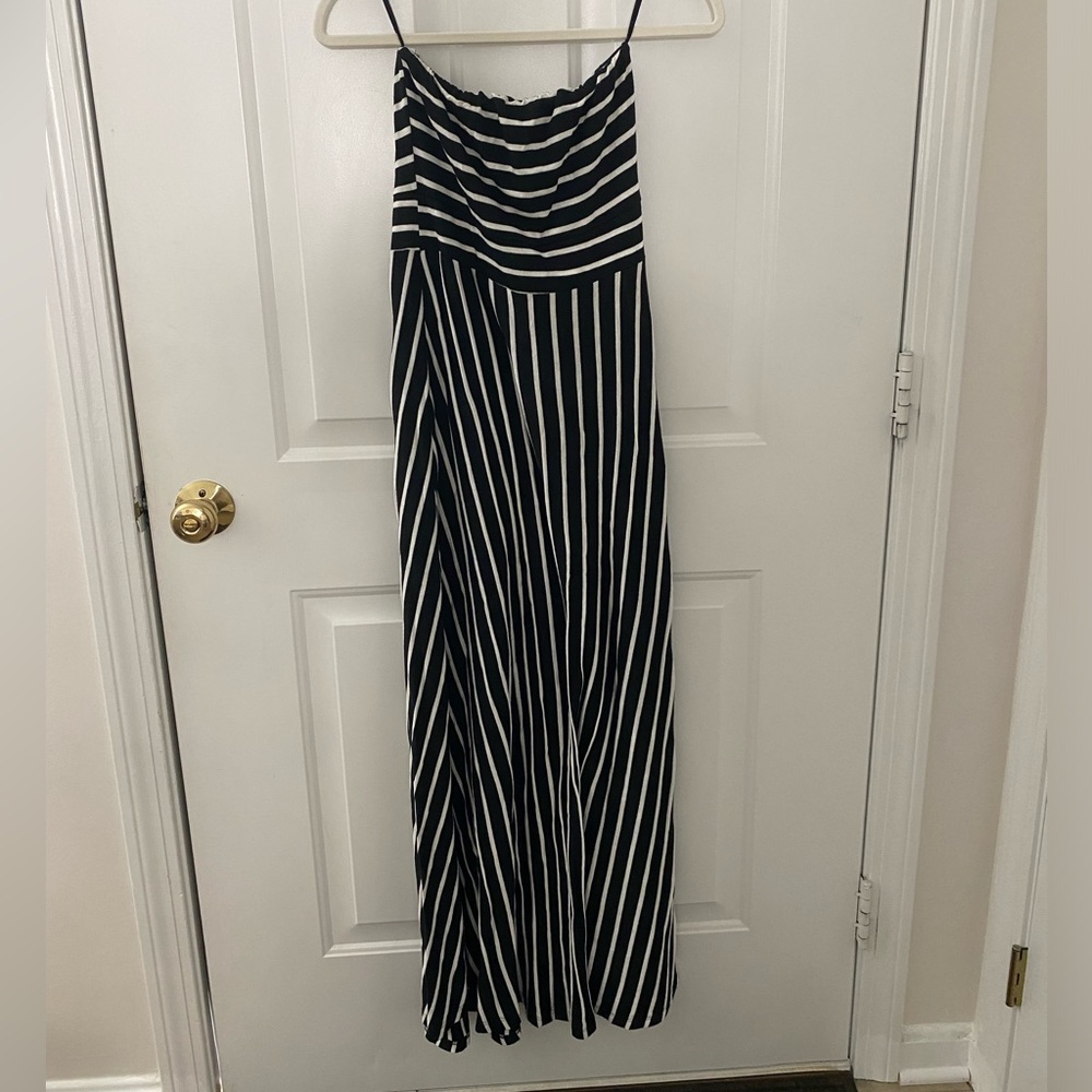 Strapless black and white dress